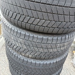 16インチ　冬タイヤの画像