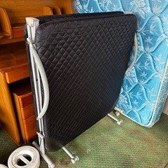 折りたたみシングルベッドの画像