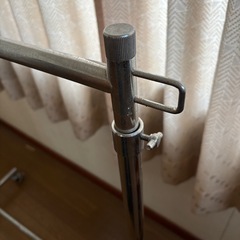 ハンガーラックの画像