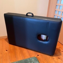 ブラック合マッサージ折りたたみ　マッサージテーブル　カイロプラクティック　整体の画像