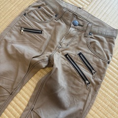 メンズズボンの画像