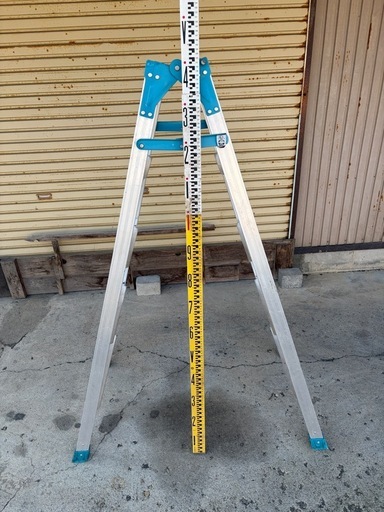 中古　脚立　売ります