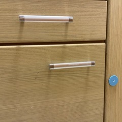 食器棚　　　高さ115cm×幅120cm奥行40cmの画像