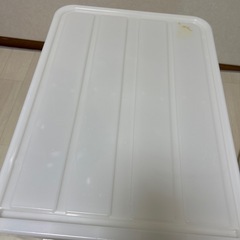 衣装ケース２個
の画像