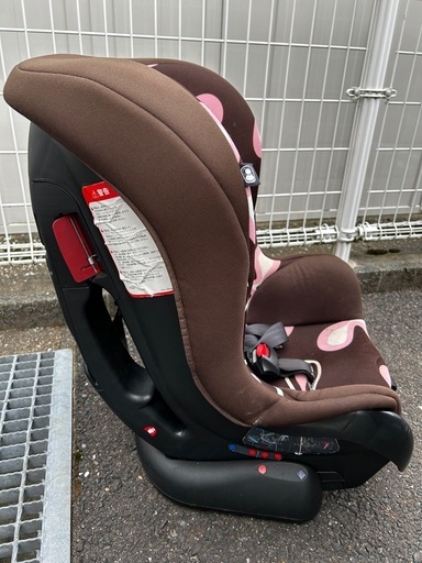 中古品　チャイルドシート