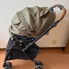 ベビーカー アップリカラクーナビッテの画像