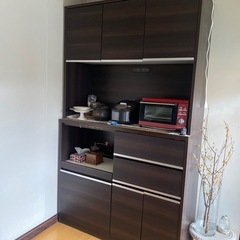 食器棚の画像