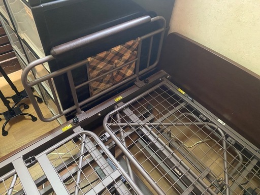 介護用電動ベッド（グランツ社製・3モーター)