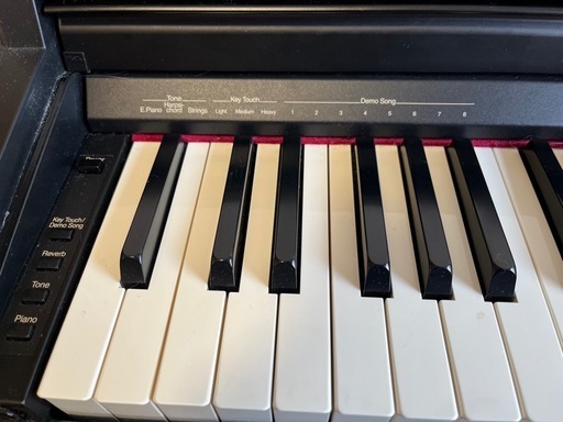 ローランド中古電子ピアノ　88鍵盤　椅子付き