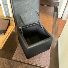 スツール兼収納箱の画像