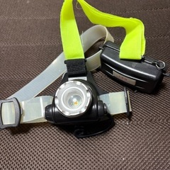 LEDヘッドランプ 3個セット 、4200mAhリチウムイオン電池2本付きの画像