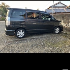 トヨタ　ノア　積車の画像