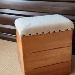 とび箱DEおもちゃ箱の画像