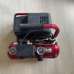 
エアコンプレッサーの画像