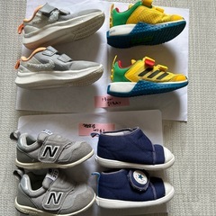 4足セット 13cm スニーカーの画像