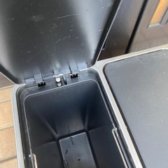 【3分別ゴミ箱】合計54L！大容量ながら3分別　ステンレスの画像