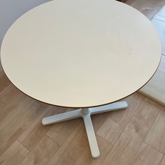 IKEA 円卓　BILLSTAの画像