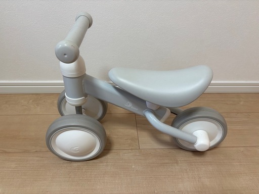 D bike グレー　ベビーバイク