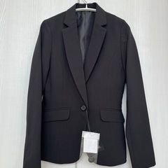 黒　スーツ　の画像