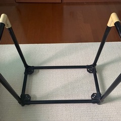 コの字型パイプラックの画像