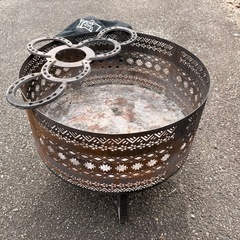 FUTUREFOX ナバホ柄焚き火台
の画像