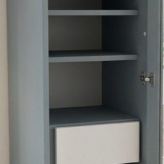 スリムロッカー（高さ200cm）鏡付き・収納力抜群！の画像