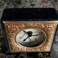 目覚まし時計の画像