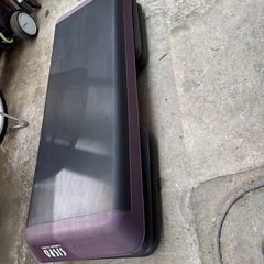 オアシスのステップ台の画像