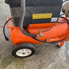 コンプレッサー、インパクト、リューター、他一式の画像