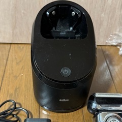 BRAUN Series9 ブラウン シリーズ9 シェーバー　洗浄機付きの画像