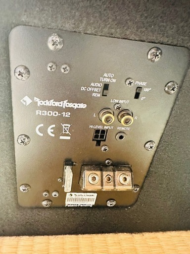 rockford fosgate サブウーファー