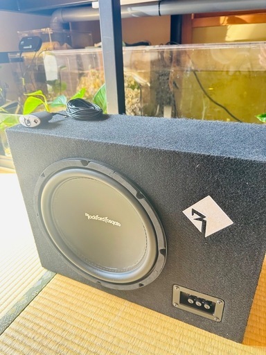 rockford fosgate サブウーファー