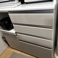 ニトリ　食器棚の画像