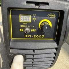 サンピース（マイト）　200V単相溶接機　使用期間短めの画像