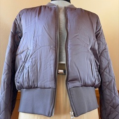 美品H＆M キルティングボンバージャケットの画像