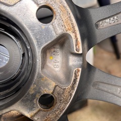 スタッドレス(ホイールタイヤセット)の画像