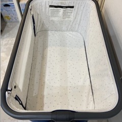 ベビーベッドの画像