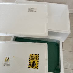 発泡スチロール　箱　トラ箱の画像