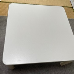 こたつ付きテーブルの画像