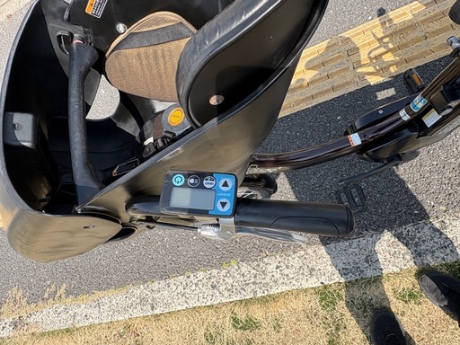 035中古20㌅YAMAHA電動アシスト自転車　12.3Ah 大阪