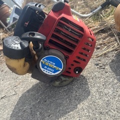 草刈機ジャンク2だい2台の画像