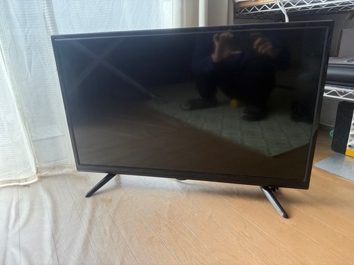 美品　テレビ　2018年式