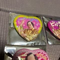 新品！マツケンサンバ 缶バッジ3つ・ソックス・ステッカー・金テープ　グッズセットの画像