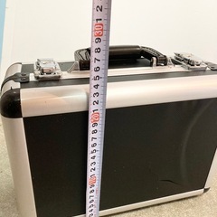 【新品】鍵付き　アタッシュケース　アルミ　ジュラルミンケース　ハードケースの画像