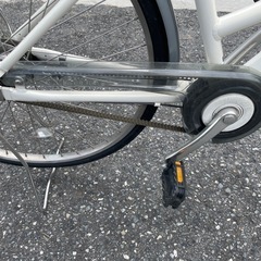  【点検後にお渡し】ブリヂストン アルベルト 27インチ ホワイト 鍵2本付　の画像