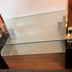 ガラステーブルの画像