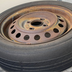 0円 タイヤ4本（廃タイヤ扱い）鉄ホイール付き 現状渡し 引取限定の画像