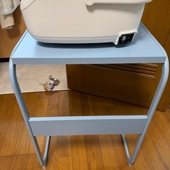 【IKEA商品】　サイドテーブル・収納ラック　値段交渉・1商品のみの受け取り可能！の画像