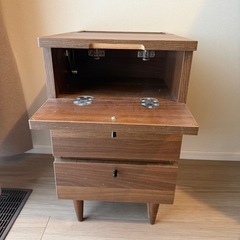 キャビネット
の画像