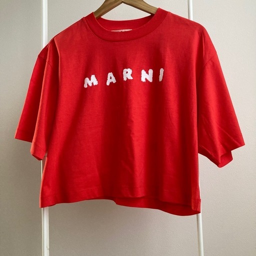 一回着用　マルニ　MARNI スクリブル　ロゴ　レッド　クロップド　Tシャツ　M